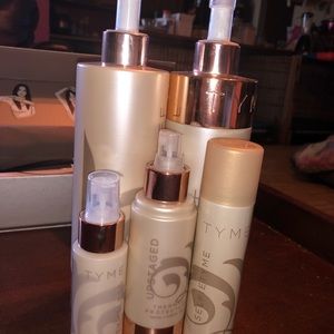 Tyme iron with shampoo and condition styling set